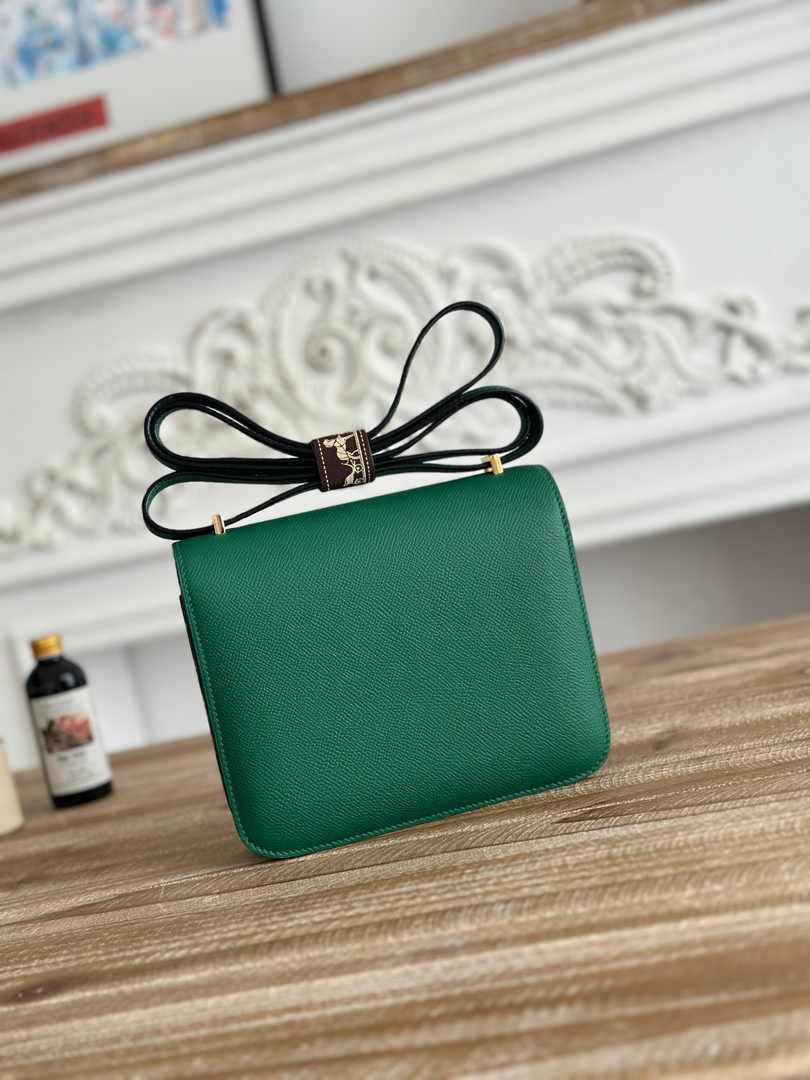 Hermes Constance Epsom Leather 19cm Gold Dark Green H082249