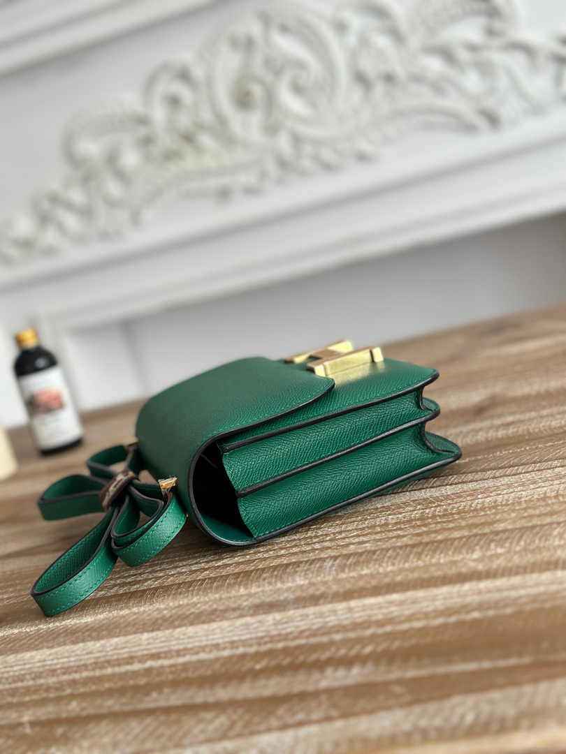 Hermes Constance Epsom Leather 19cm Gold Dark Green H082249