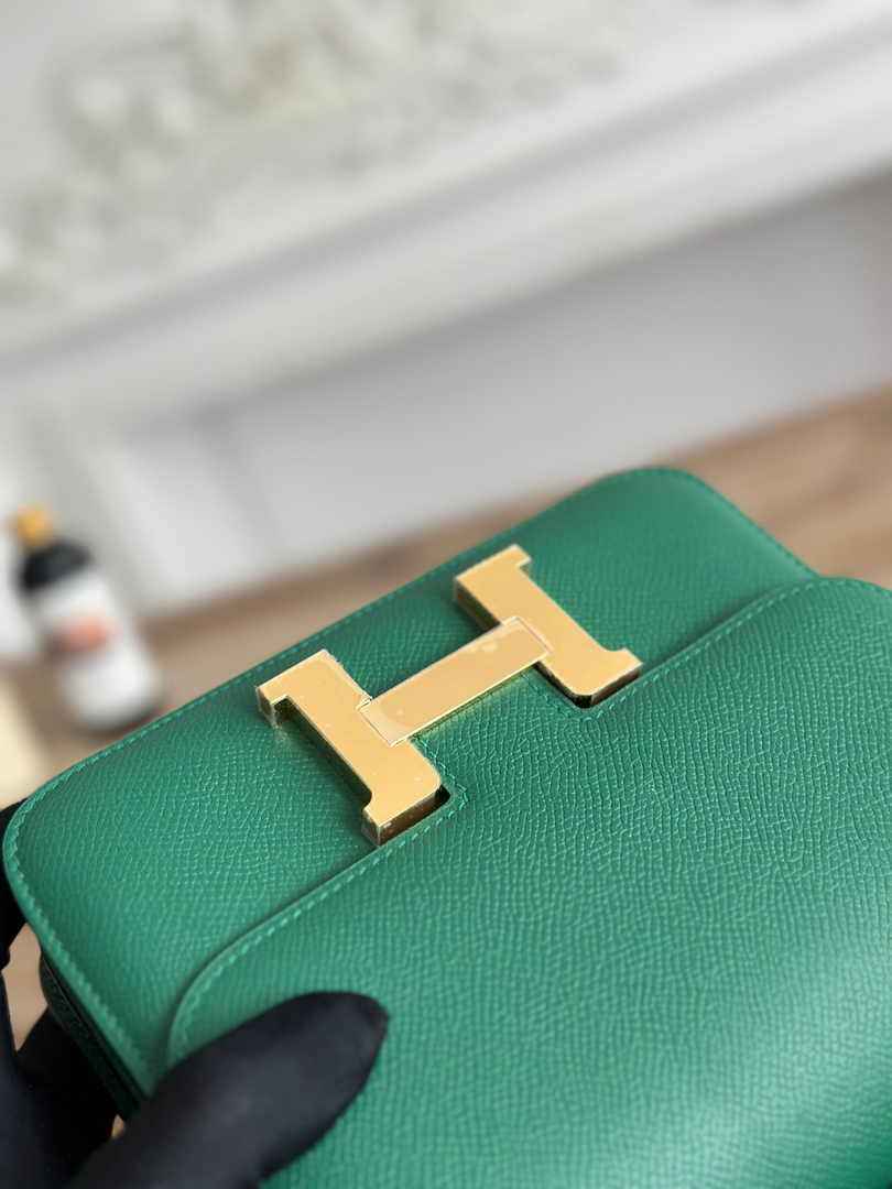 Hermes Constance Epsom Leather 19cm Gold Dark Green H082249