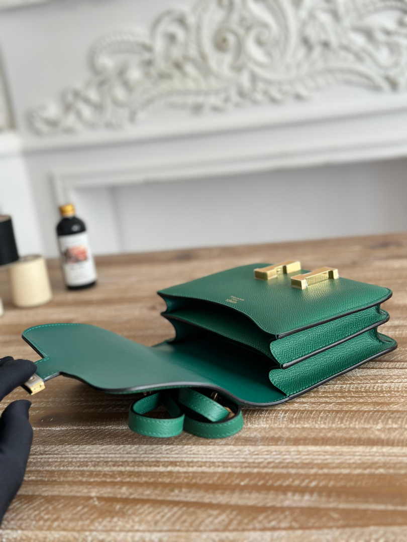 Hermes Constance Epsom Leather 19cm Gold Dark Green H082249
