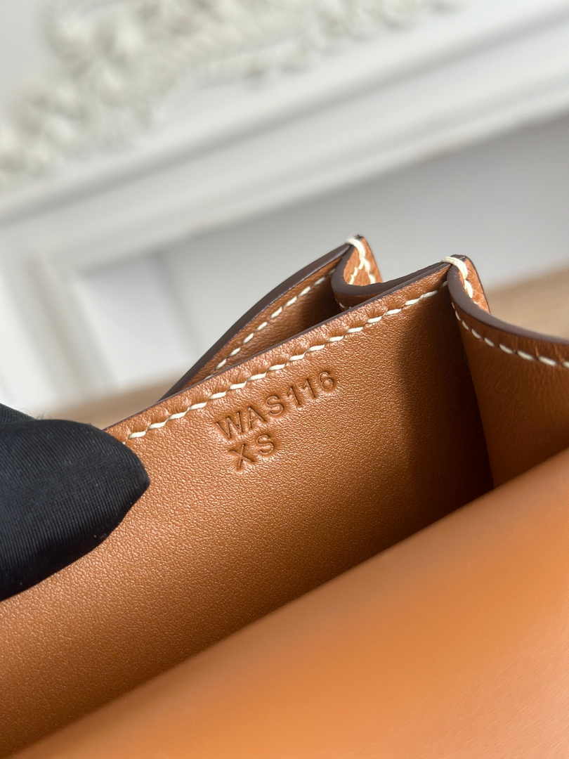 Hermes Constance Epsom Leather 19cm Brown Gold H082260
