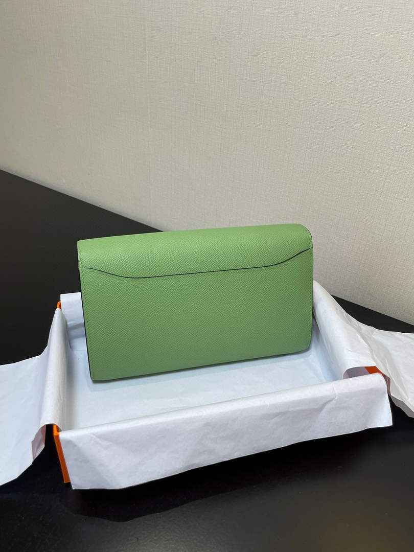 Hermes Constance Long To Go wallet H080126 light green gold