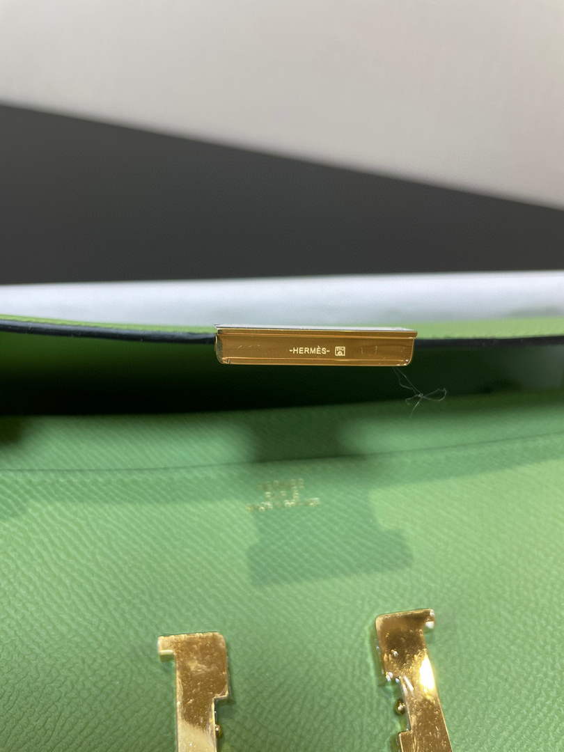 Hermes Constance Long To Go wallet H080126 light green gold