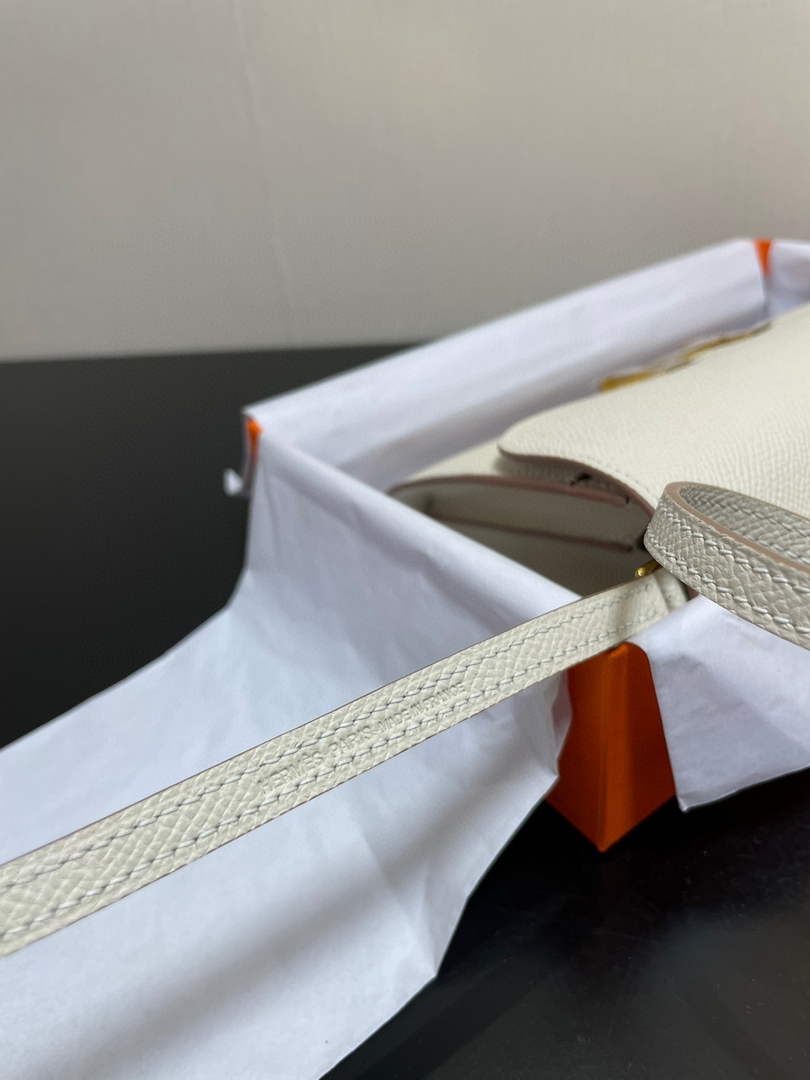 Hermes Constance Long To Go wallet H080126 White Gold