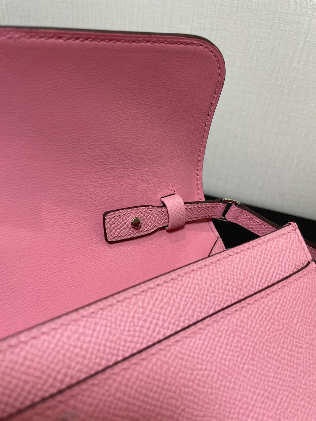 Hermes Constance Long To Go wallet H080126 pink Silver
