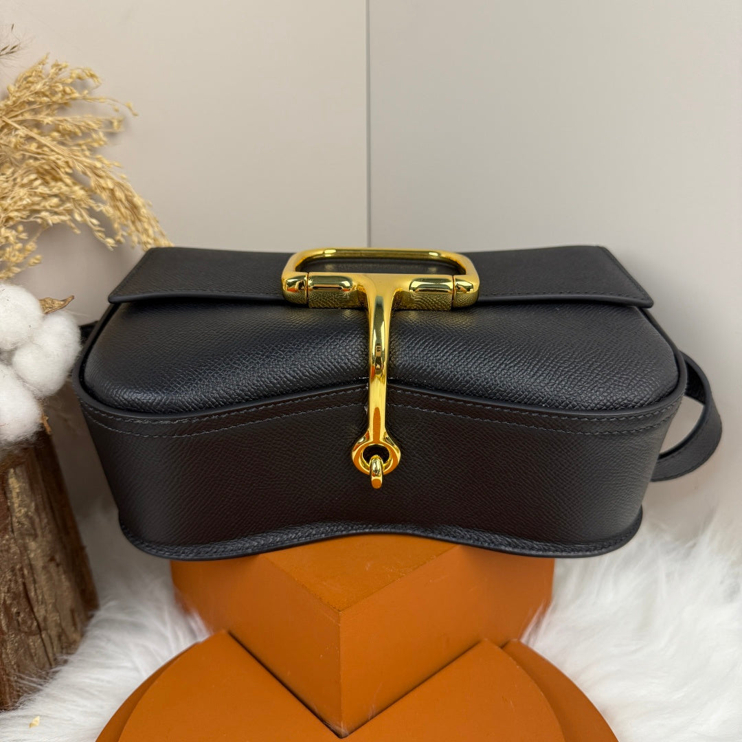 Hermès Della Cavalleria Elan Bag in Black Epsom Calfskin Gold Hardware