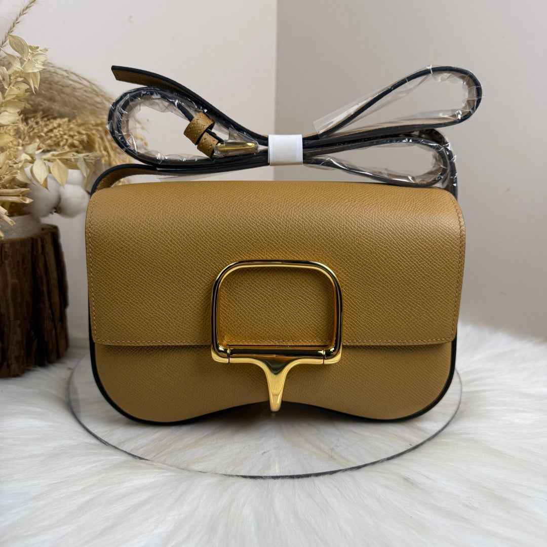 Hermès Della Cavalleria Elan Bag in Apricot Epsom Calfskin Gold Hardware