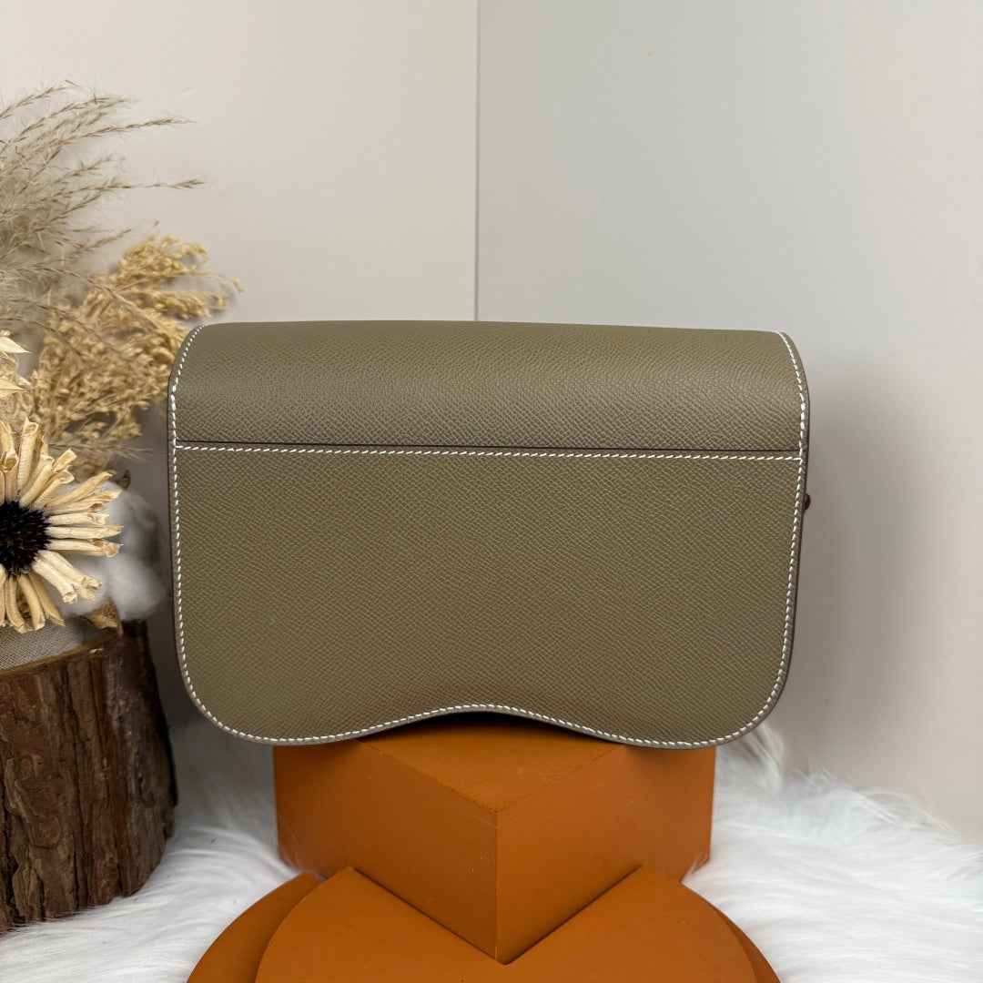 Hermès Della Cavalleria Elan Bag in Gray Epsom Calfskin Gold Hardware