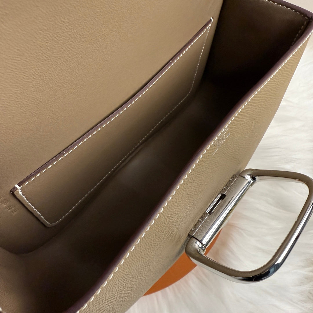 Hermès Della Cavalleria Elan Bag in Gray Epsom Calfskin Silver Hardware