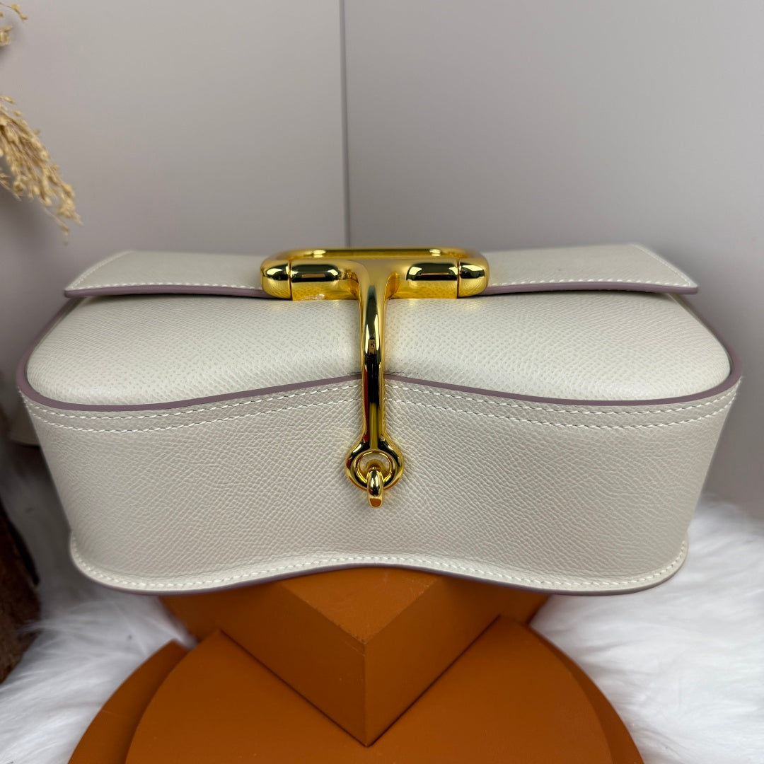 Hermès Della Cavalleria Elan Bag in Beige Epsom Calfskin Gold Hardware