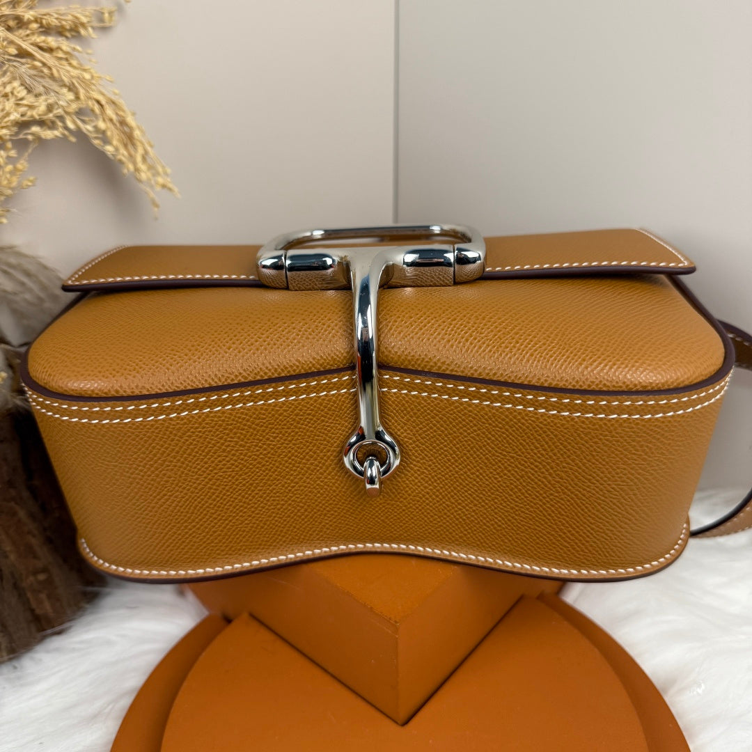 Hermès Della Cavalleria Elan Bag in Brown Epsom Calfskin Silver Hardware