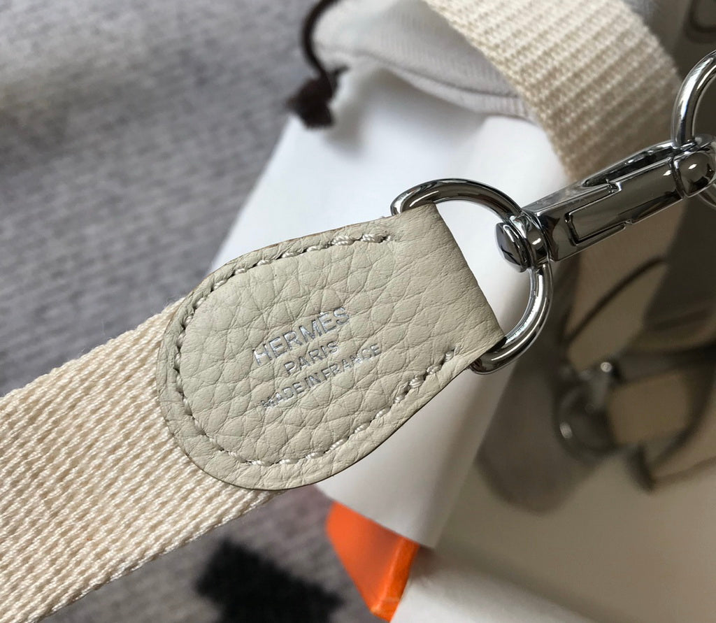 Hermès Evelyne 18 Togo Leather Shoulder Mini Bag Silver Beige