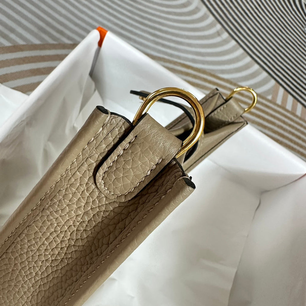 Hermes Evelyne III 17 Light Gray Togo Leather Bag Gold H5602