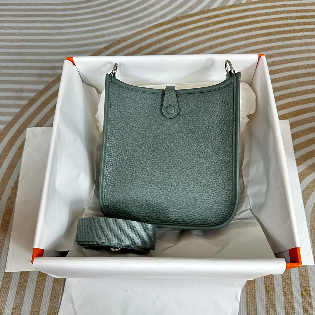 Hermes Evelyne III 17 Dark Green Togo Leather Bag Silver H5611