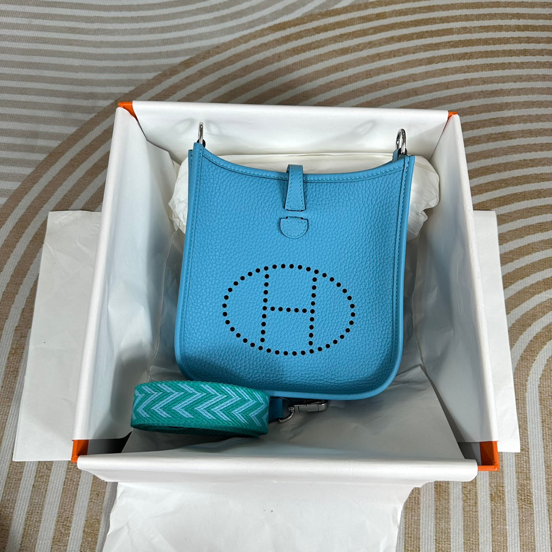 Hermes Evelyne III 17 Blue Togo Leather Bag Gold H5612