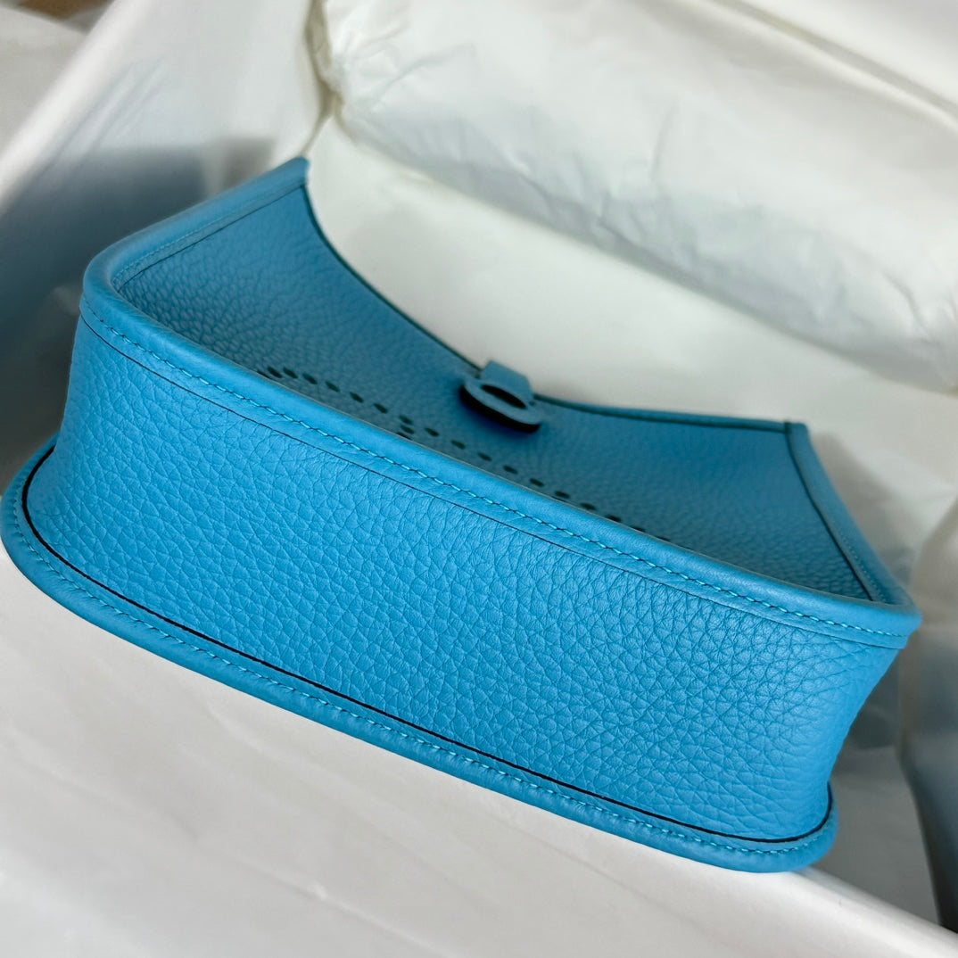 Hermes Evelyne III 17 Blue Togo Leather Bag Gold H5612