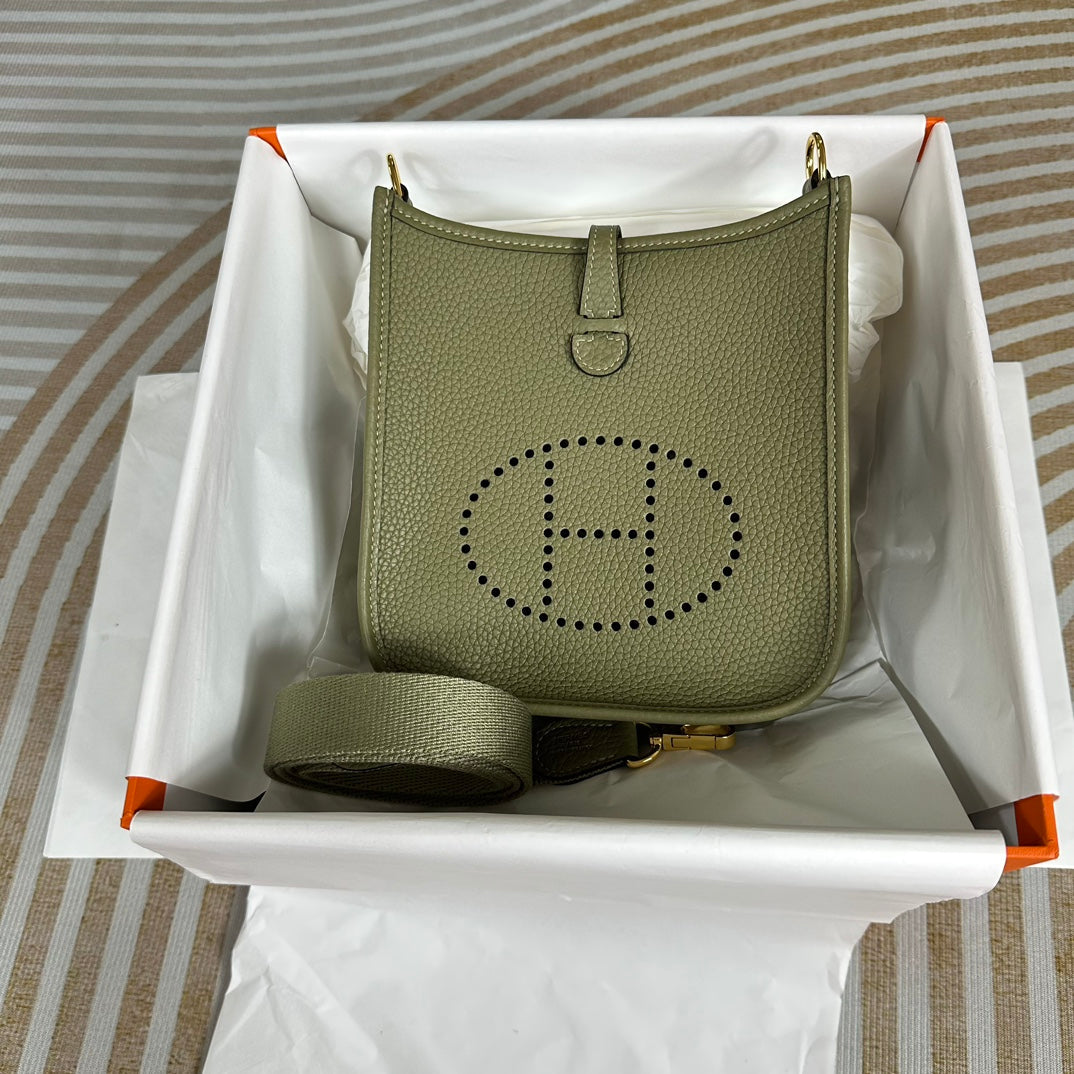Hermes Evelyne III 17 Green Togo Leather Bag Gold H5614