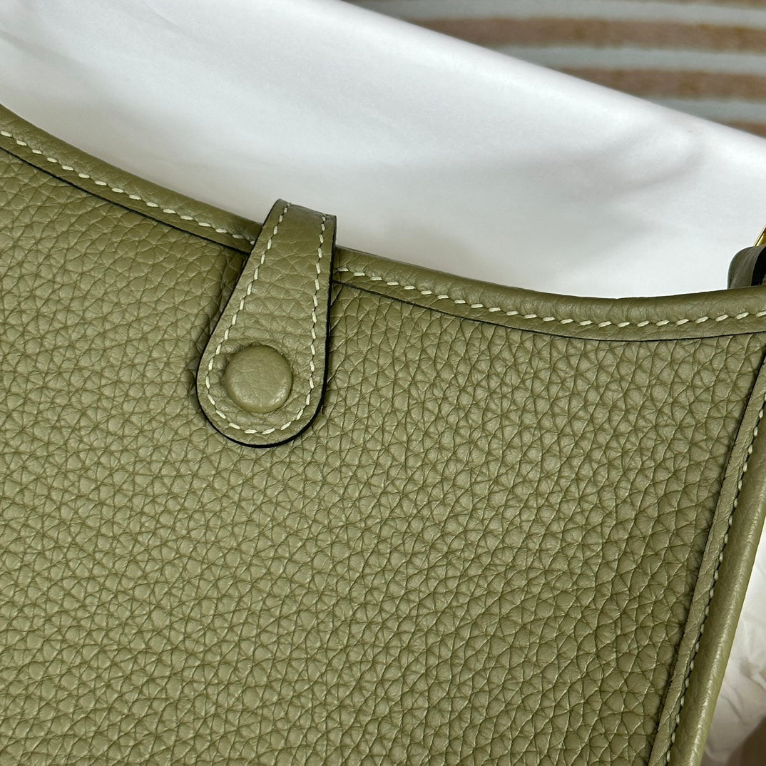 Hermes Evelyne III 17 Green Togo Leather Bag Gold H5614