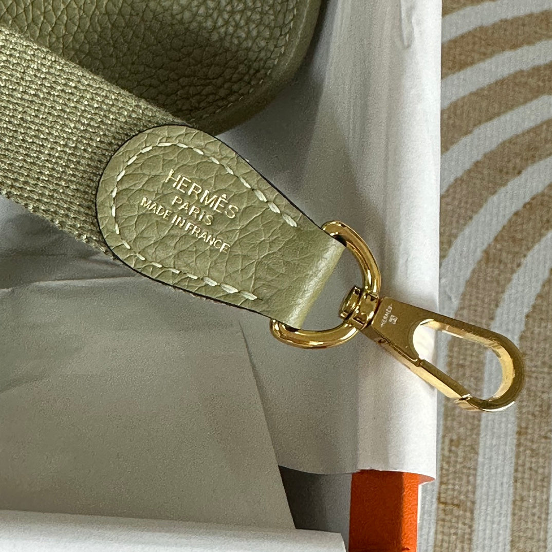 Hermes Evelyne III 17 Green Togo Leather Bag Gold H5614