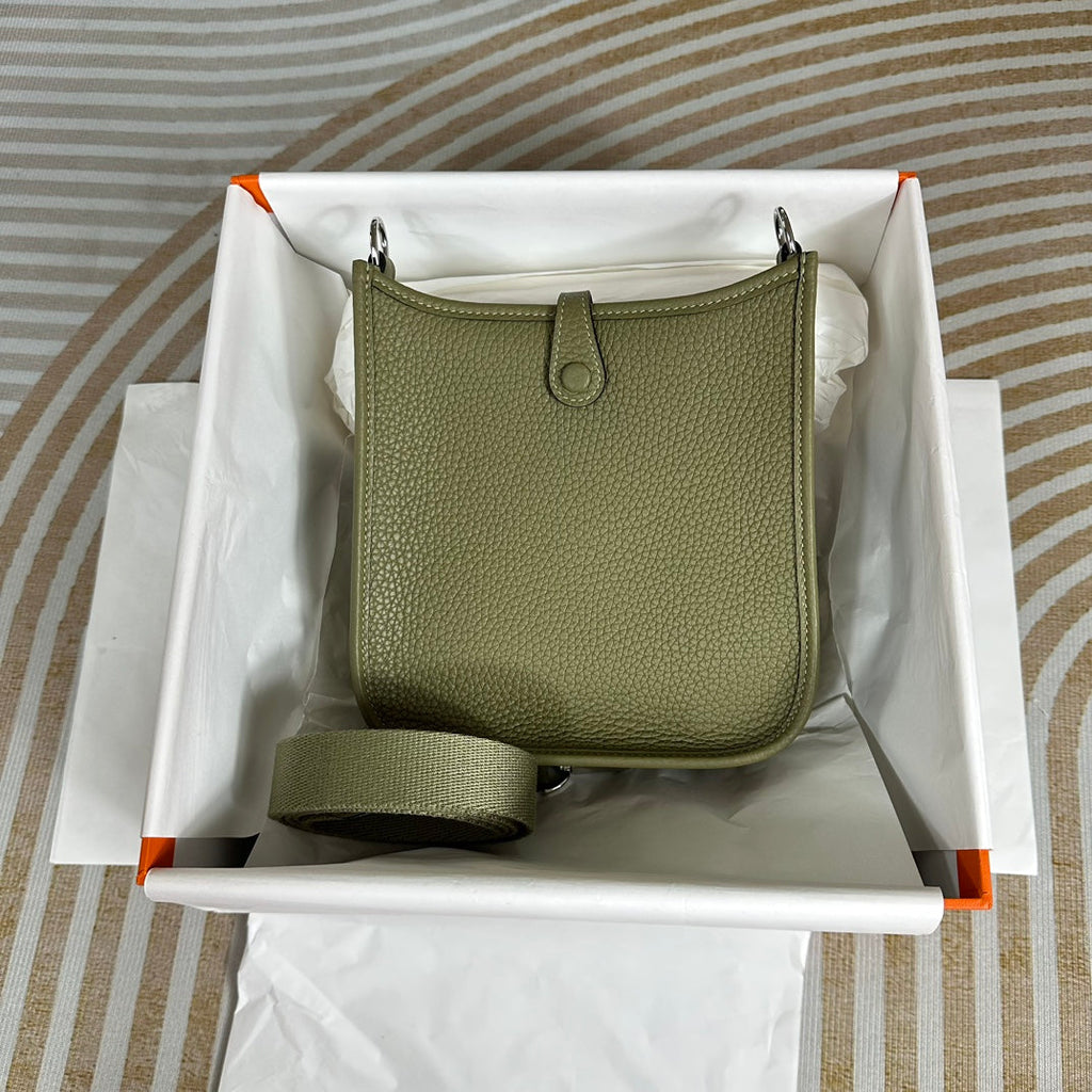 Hermes Evelyne III 17 Green Togo Leather Bag Silver H5615