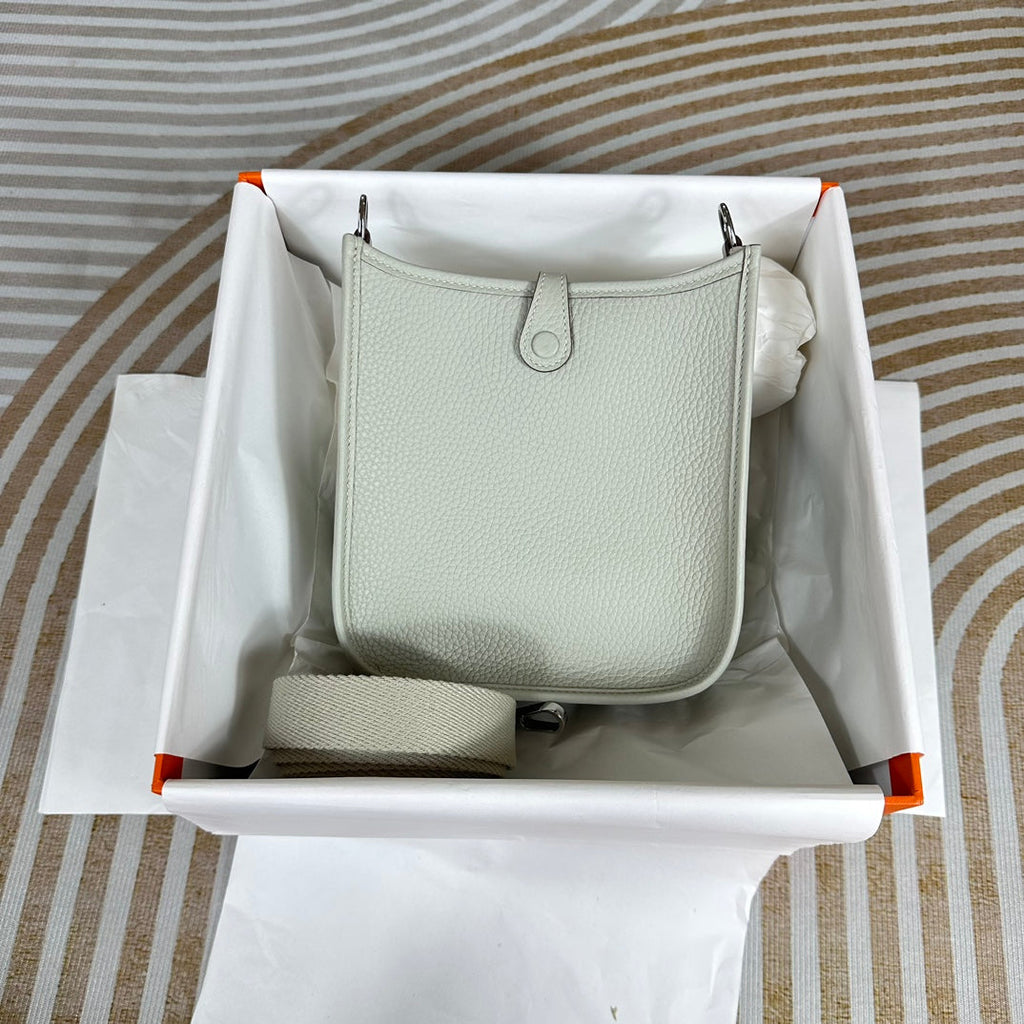 Hermes Evelyne III 17 Gray Togo Leather Bag Silver H5617