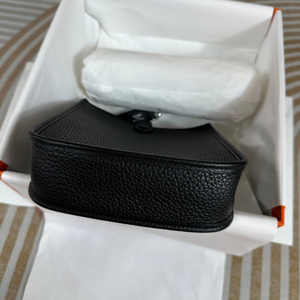Hermes Evelyne III 17 Black Togo Leather Bag Silver H5621