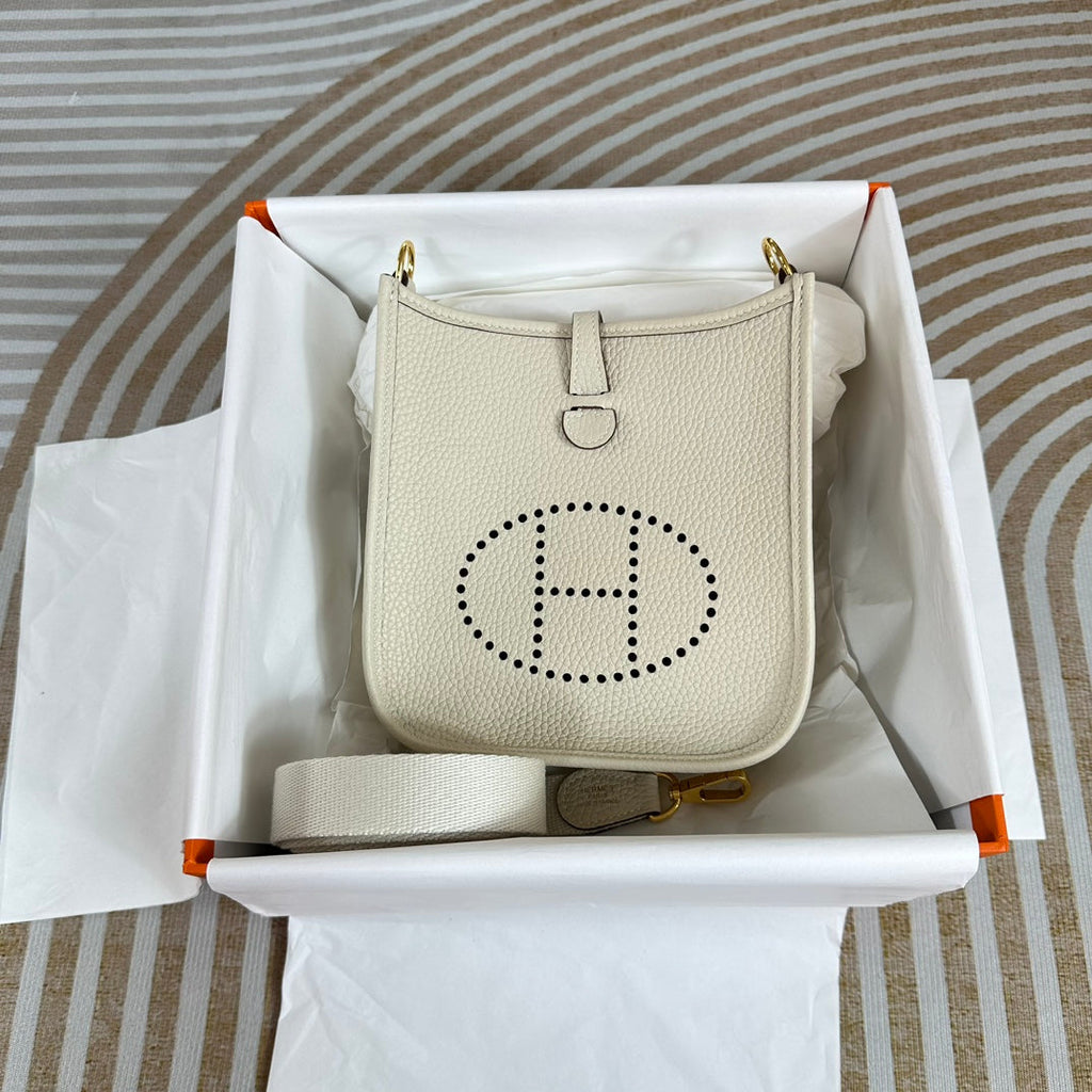 Hermes Evelyne III 17 Beige Togo Leather Bag Gold H5622