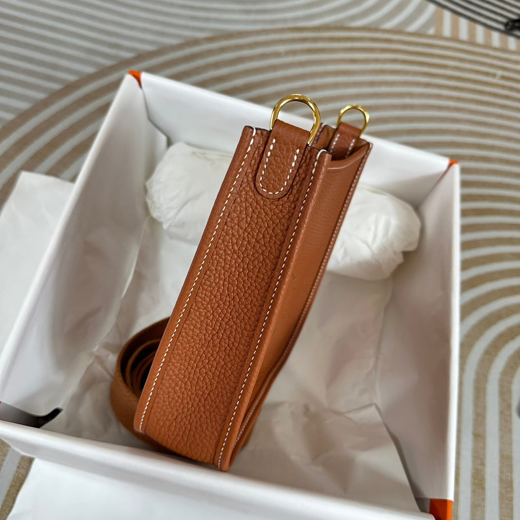 Hermes Evelyne III 17 Tan Togo Leather Bag Gold H5624