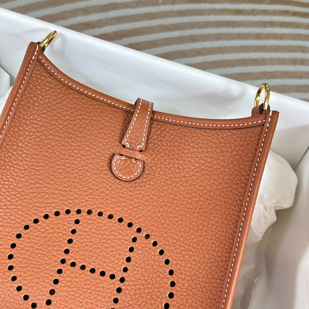 Hermes Evelyne III 17 Tan Togo Leather Bag Gold H5624