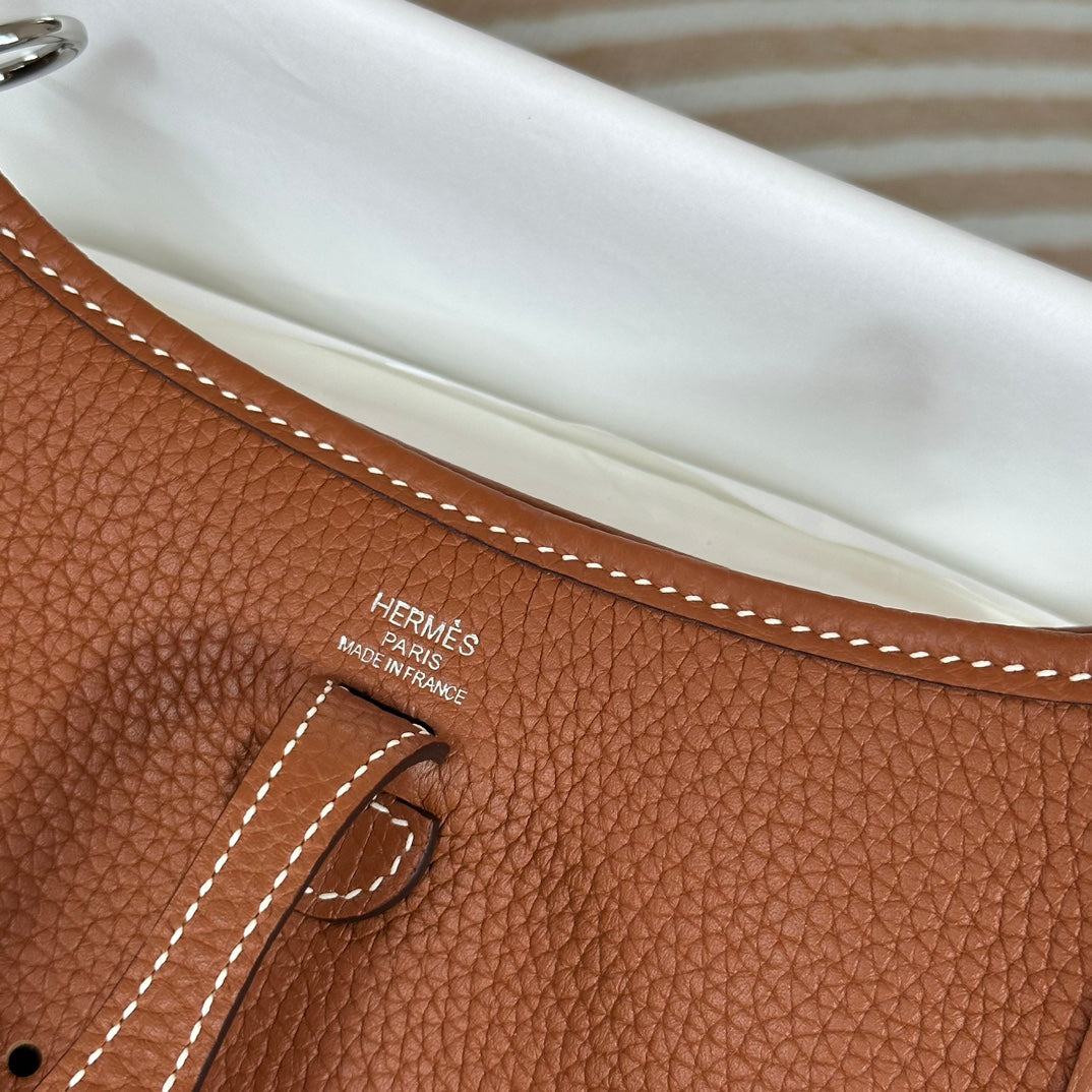 Hermes Evelyne III 17 Tan Togo Leather Bag Silver H5625