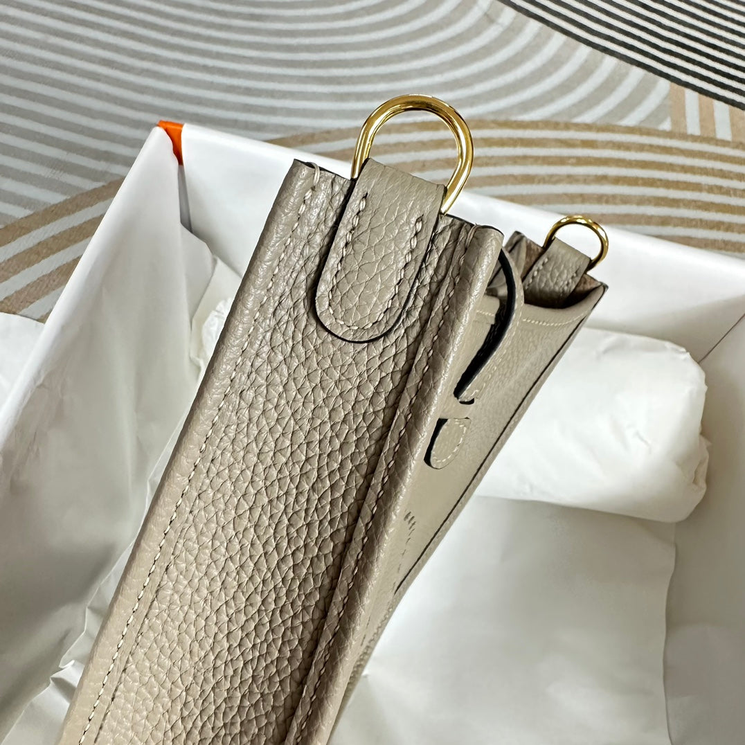 Hermes Evelyne III 17 Light Gray Togo Leather Bag Gold H5628