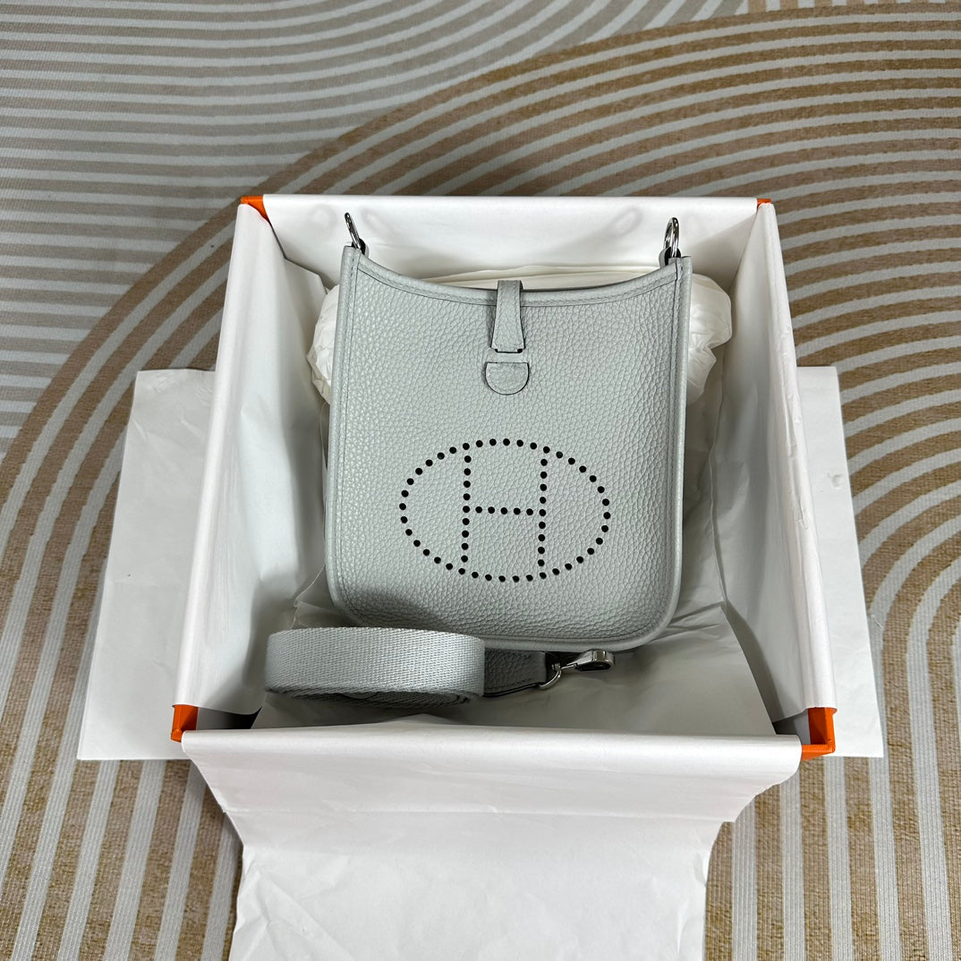 Hermes Evelyne III 17 Togo Light Blue Leather Bag Gold H5630