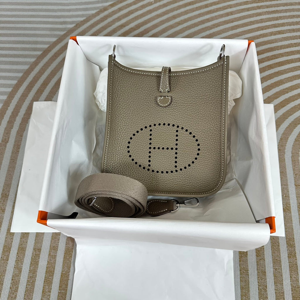 Hermes Evelyne III 17 Togo Dark Blue Leather Bag Silver H5633