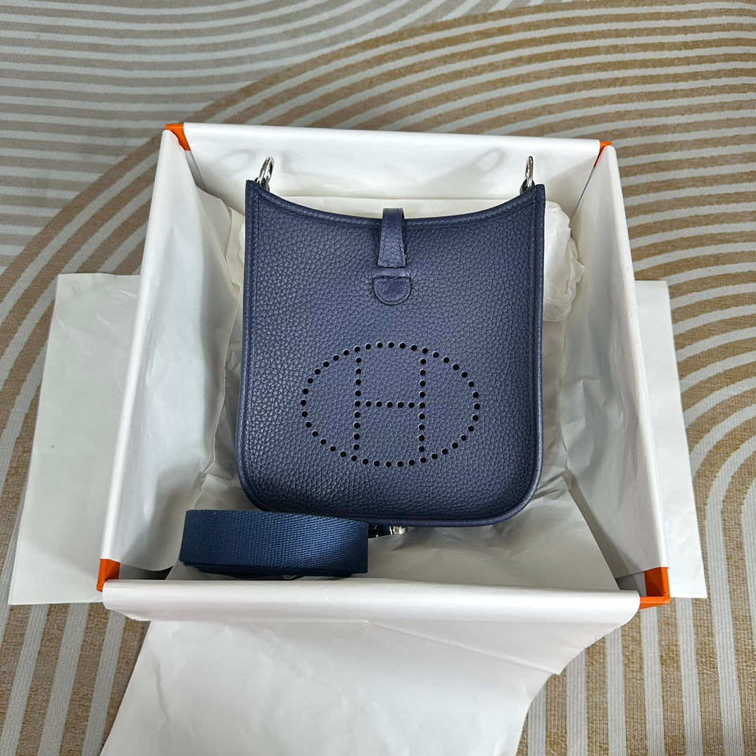 Hermes Evelyne III 17 Togo Navy Blue Leather Bag Silver H5635