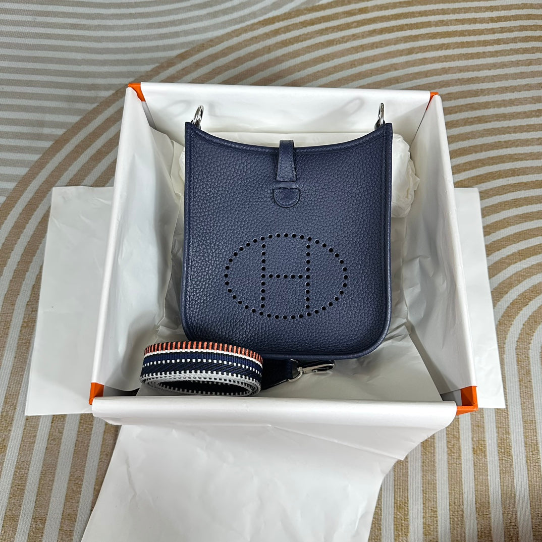 Hermes Evelyne III 17 Togo Navy Blue Leather Bag Silver H5635