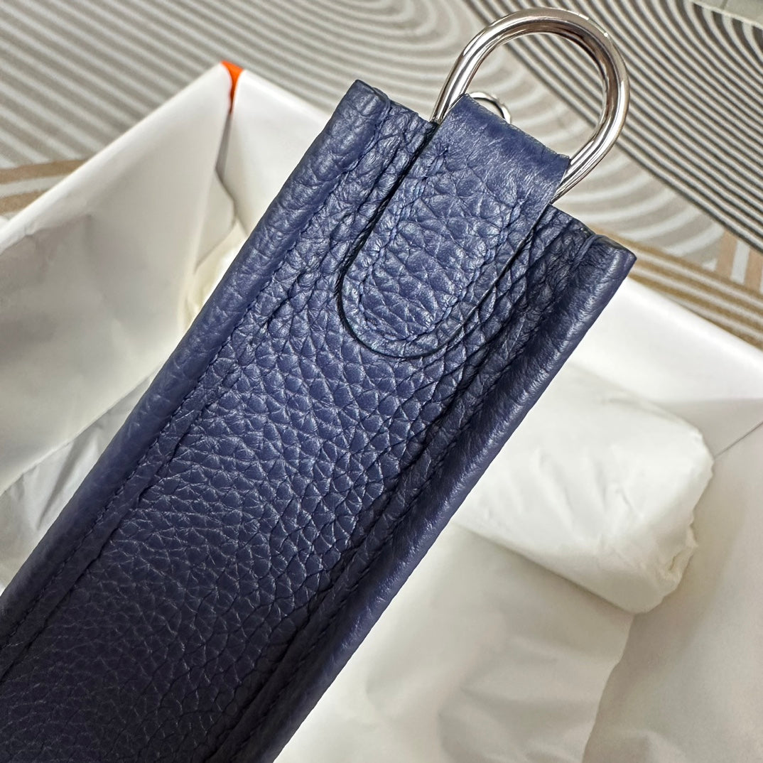 Hermes Evelyne III 17 Togo Navy Blue Leather Bag Silver H5635