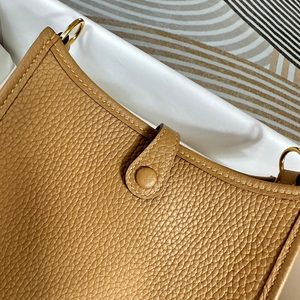Hermes Evelyne III 17 Togo Light Brown Leather Bag Gold H5636