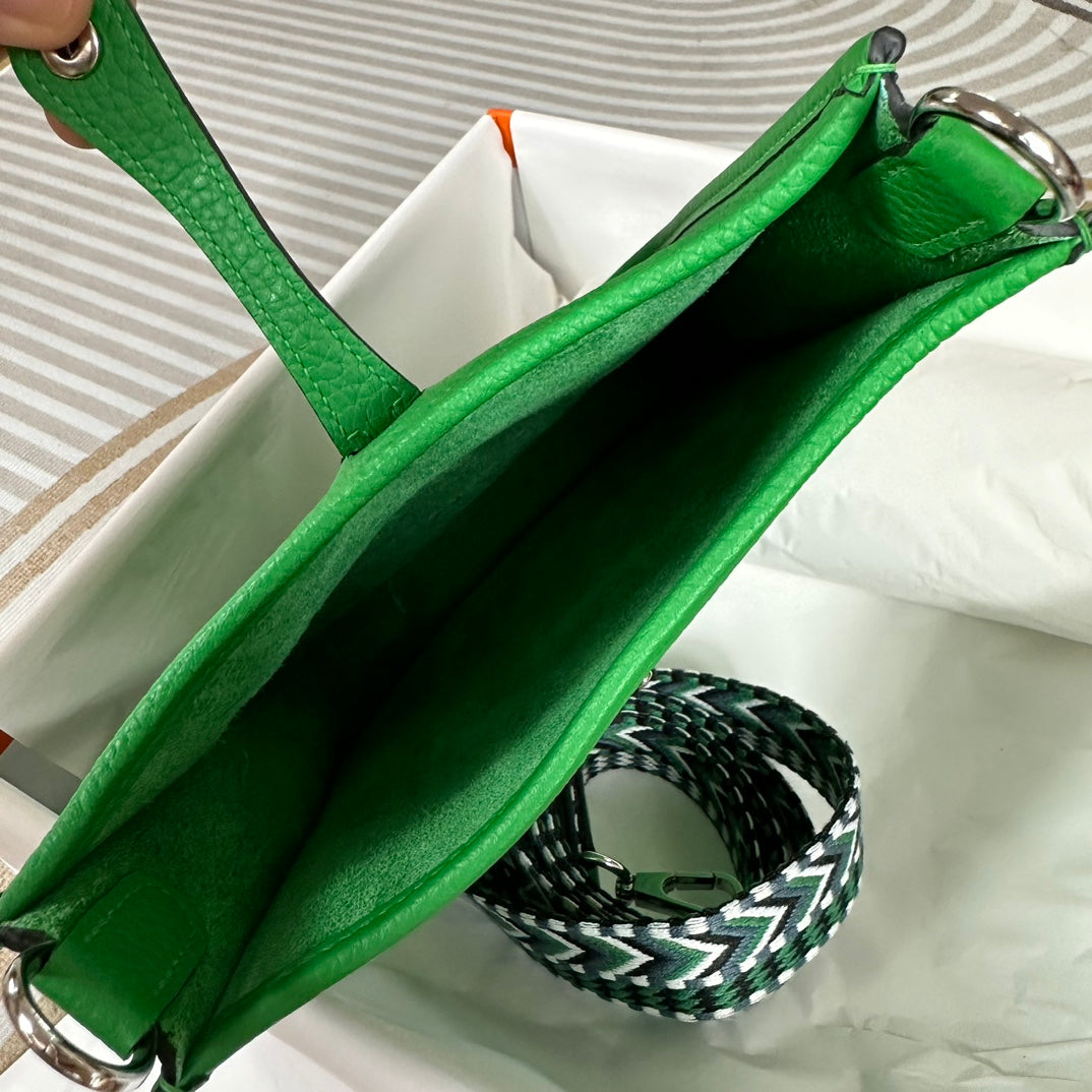 Hermes Evelyne III 17 Togo Green Leather Bag Silver H5638