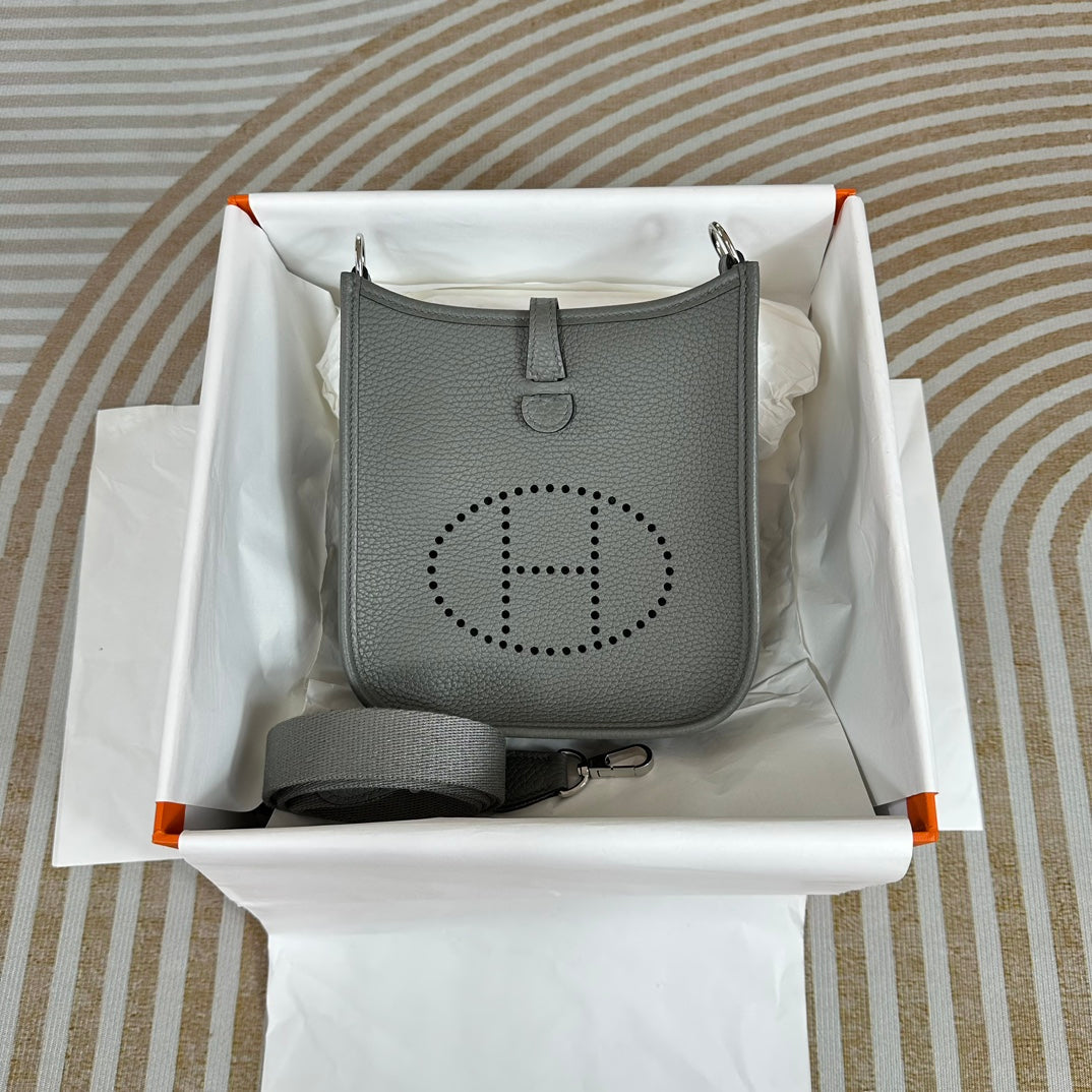Hermes Evelyne III 17 Togo Dark Gray Leather Bag Silver H5639