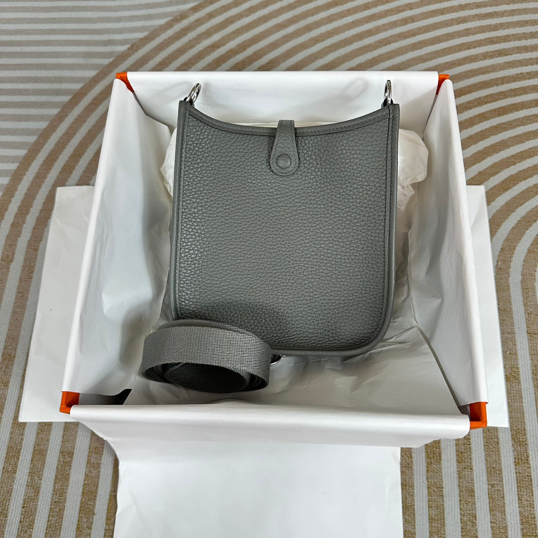 Hermes Evelyne III 17 Togo Dark Gray Leather Bag Silver H5639