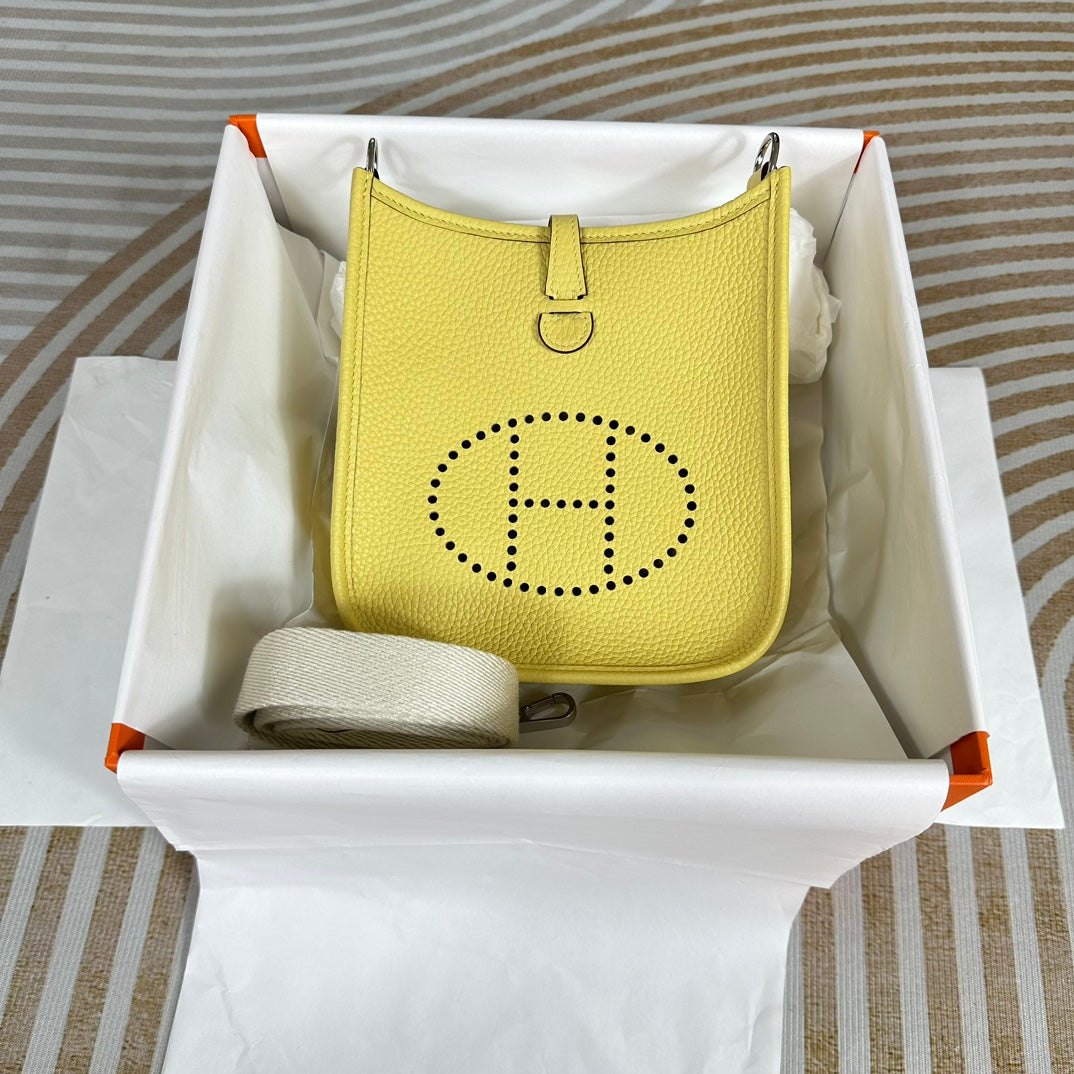 Hermes Evelyne III 17 Togo Light Yellow Leather Bag Silver H5640