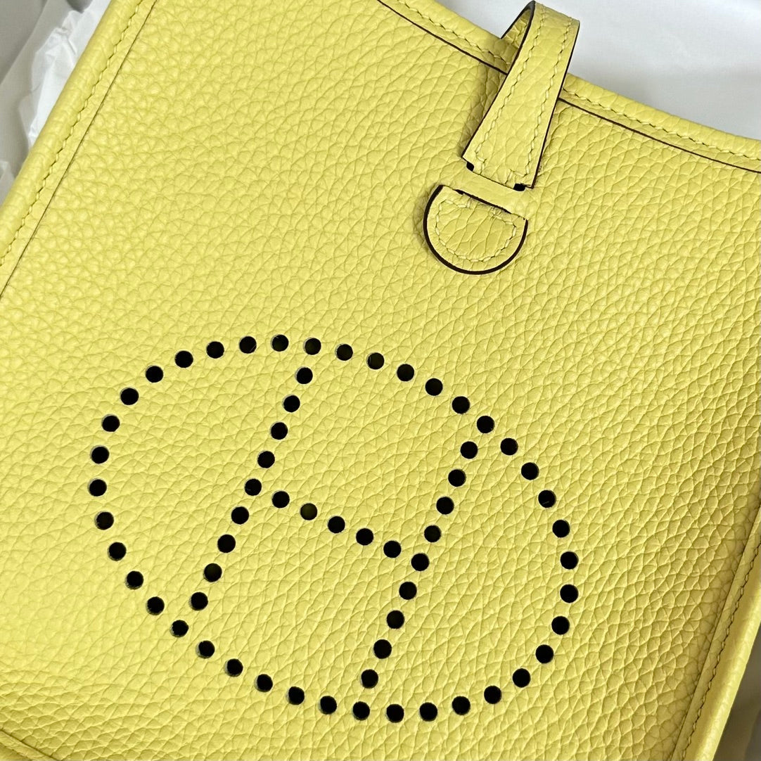 Hermes Evelyne III 17 Togo Light Yellow Leather Bag Silver H5640