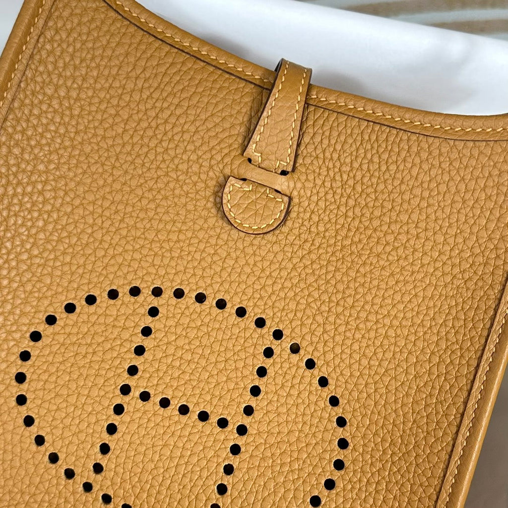 Hermes Evelyne III 17 Togo Light Brown Leather Bag Silver H5637