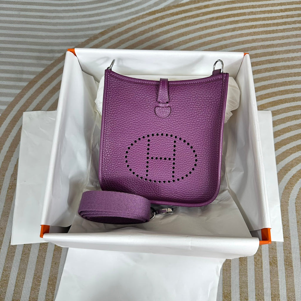 Hermes Evelyne III 17 Togo Purple Leather Bag Silver H5650