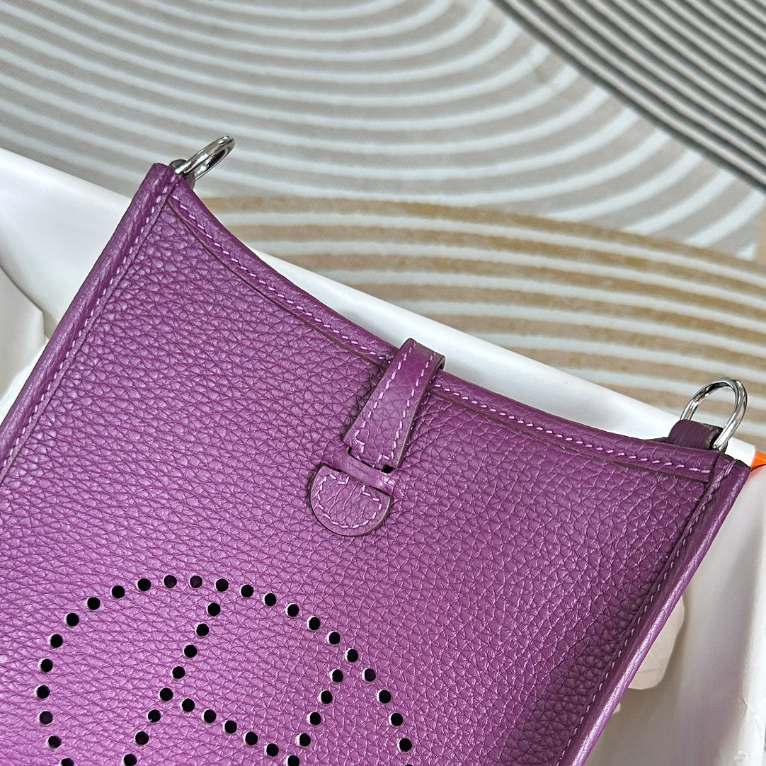 Hermes Evelyne III 17 Togo Purple Leather Bag Silver H5650