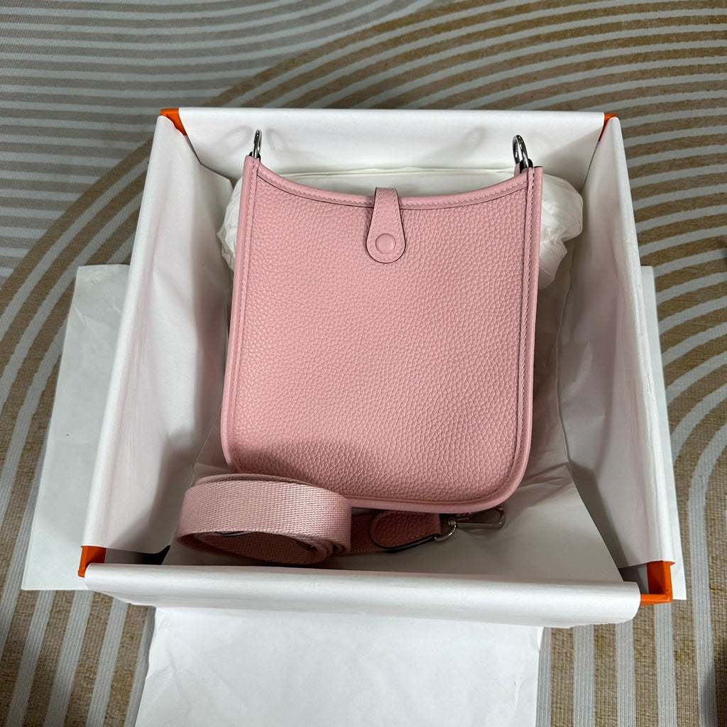 Hermes Evelyne III 17 Togo Pink Leather Bag Silver H5651