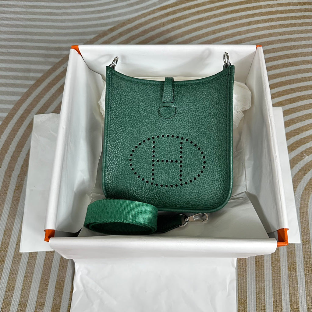 Hermes Evelyne III 17 Togo Green Leather Bag Silver H5661