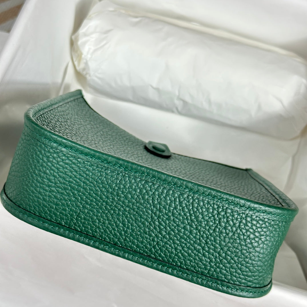 Hermes Evelyne III 17 Togo Green Leather Bag Silver H5661