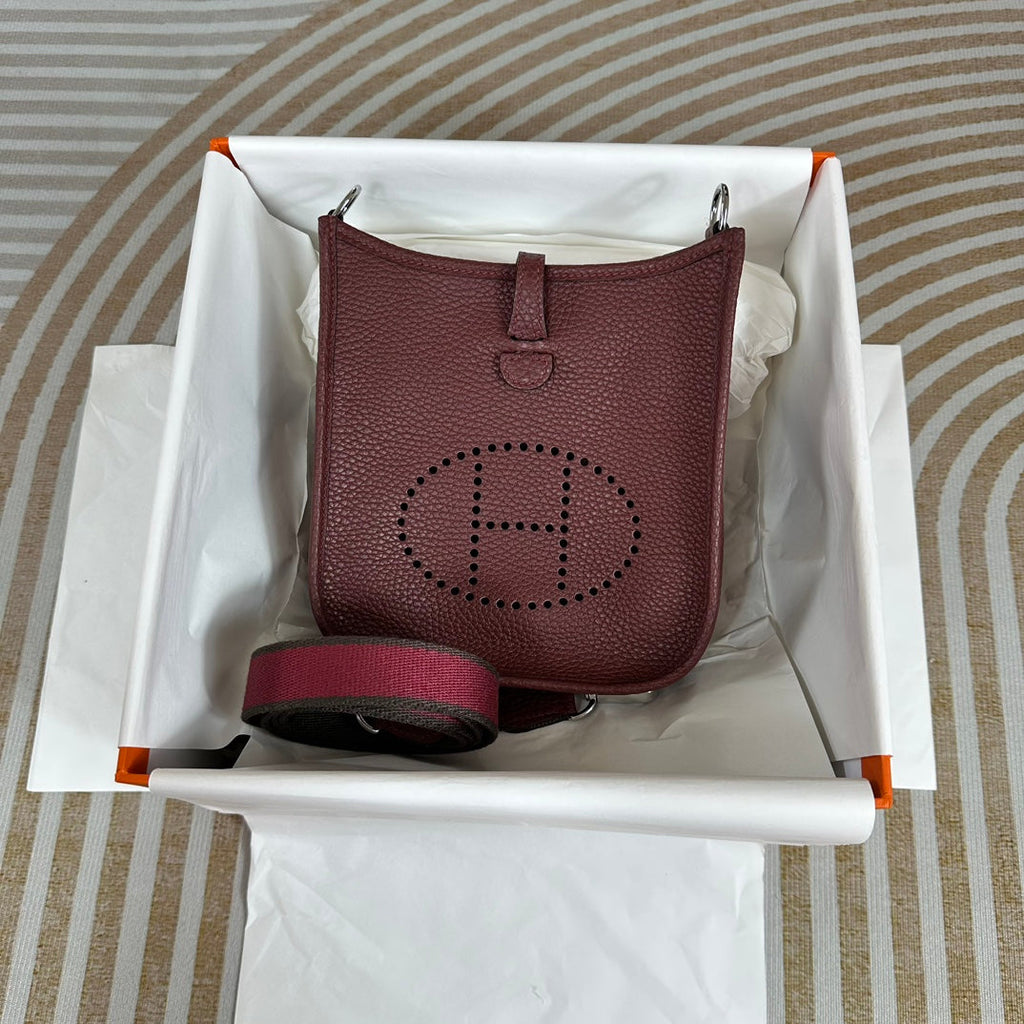 Hermes Evelyne III 17 Togo Wine Red Leather Bag Silver H5662