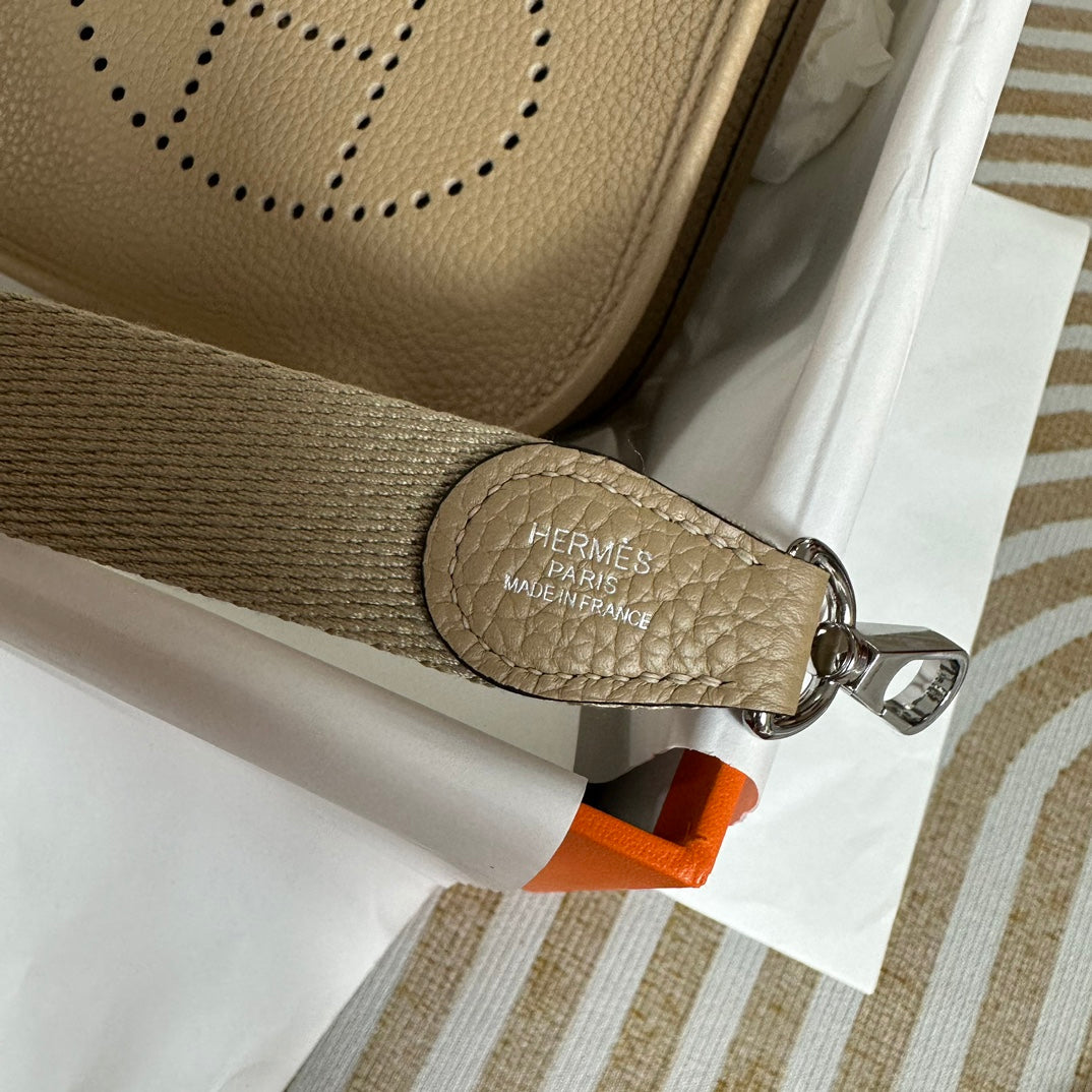 Hermes Evelyne III 17 Togo Gray Leather Bag Silver H5664